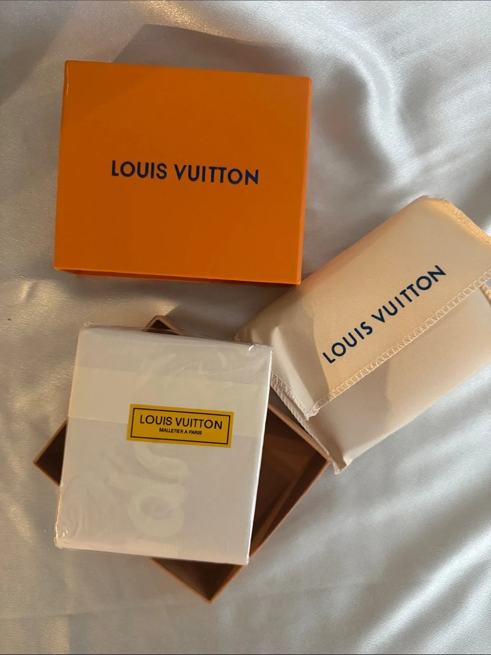 New! Louis Vuitton x Supreme Slender Wallet in red Epi leather!